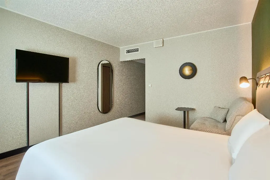 DOUBLE QUEEN SIZE BED Room, Campanile Prime Krakow Old Town, Krakow