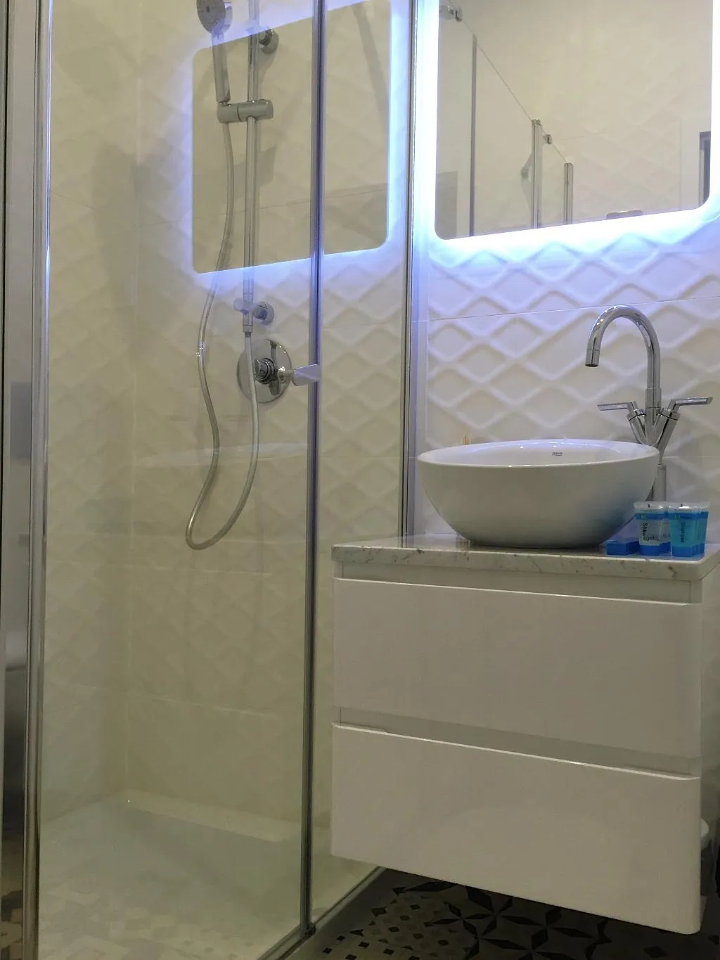 APARTMENT CAPACITY 4 TWO BEDROOMS Room, Old Town Apartments Krupnicza, Krakow