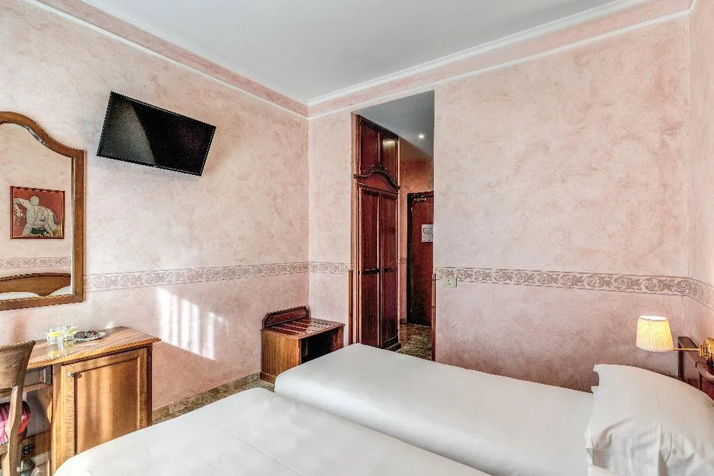 DOUBLE SUPERIOR Room, Hotel Orazia, Rome