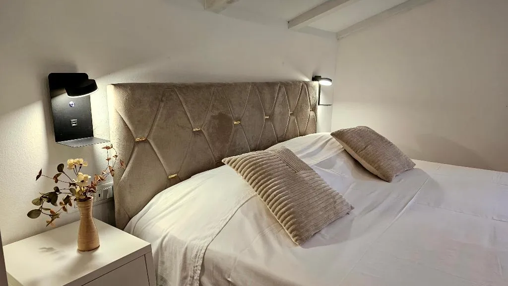TRIPLE STANDARD Room, Villa Babilon, Dubrovnik