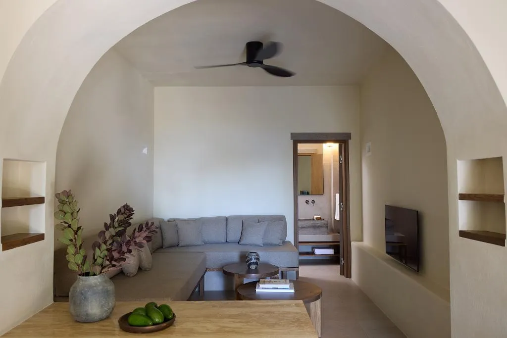 APARTMENT CAPACITY 3 Room, Bellonias Villas, Santorini