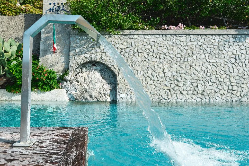 Pool, Botanico San Lazzaro, Naples