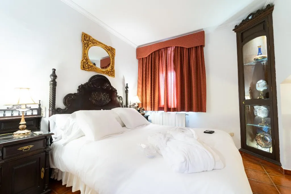 TRIPLE STANDARD Room, Soho Boutique Palacio San Gabriel  Ronda, Costa Del Sol