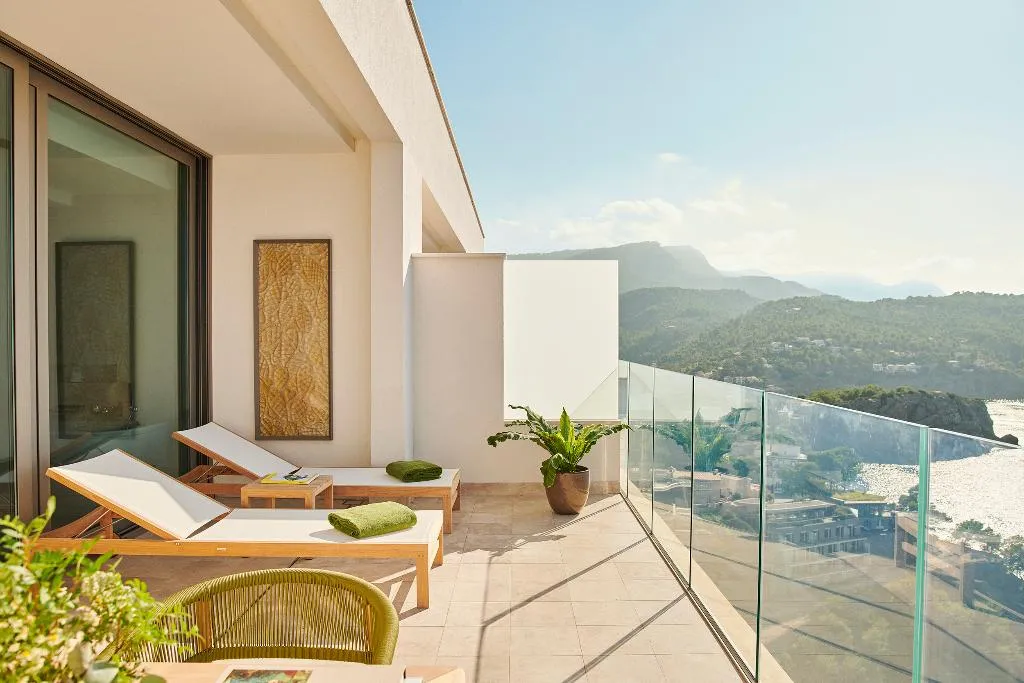 JUNIOR SUITE SEA VIEW Room, Jumeirah Mallorca, Majorca