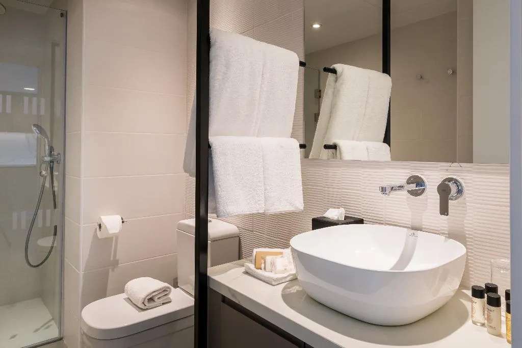 APARTMENT ONE BEDROOM Room, Quality Lodge, BW Premier Collection, Cyprus