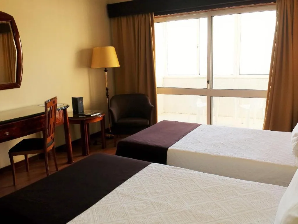 TWIN SUPERIOR Room, Golden Tulip Porto Gaia, Porto