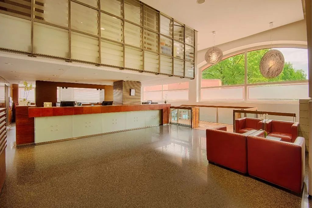Lobby, NH Milano 2, Milan