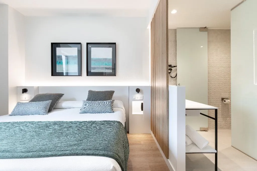 DOUBLE SINGLE USE EXECUTIVE Room, Alexandre Fira Congress, Barcelona