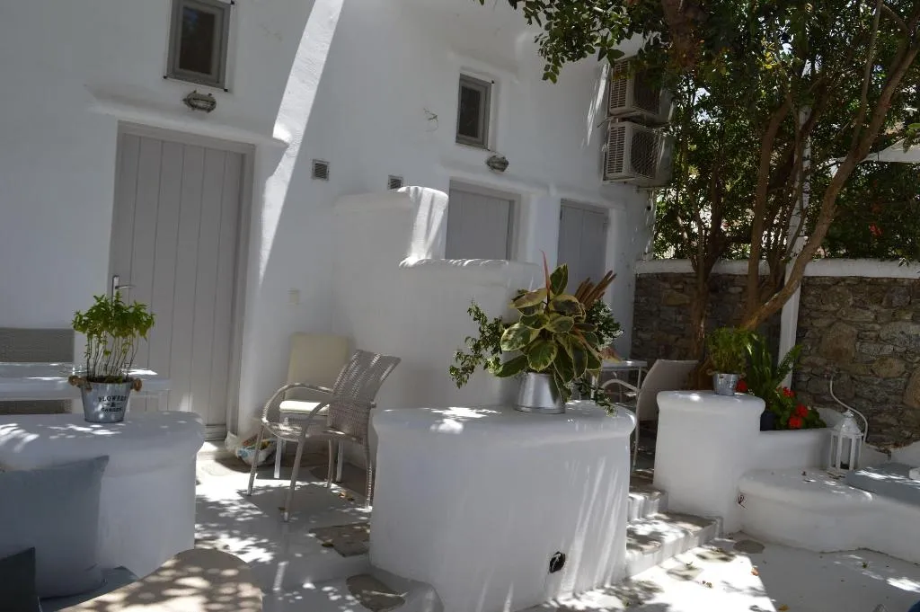 Room, Flaskos Suites, Mykonos