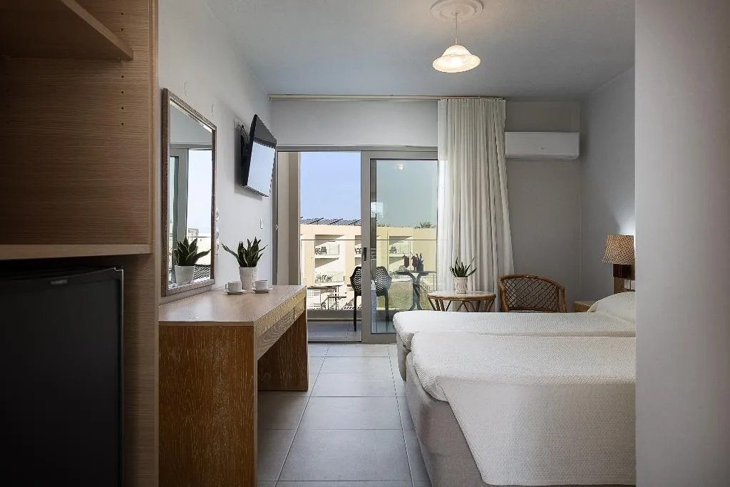 Double or Twin STANDARD Room, Rethymno Village, Crete
