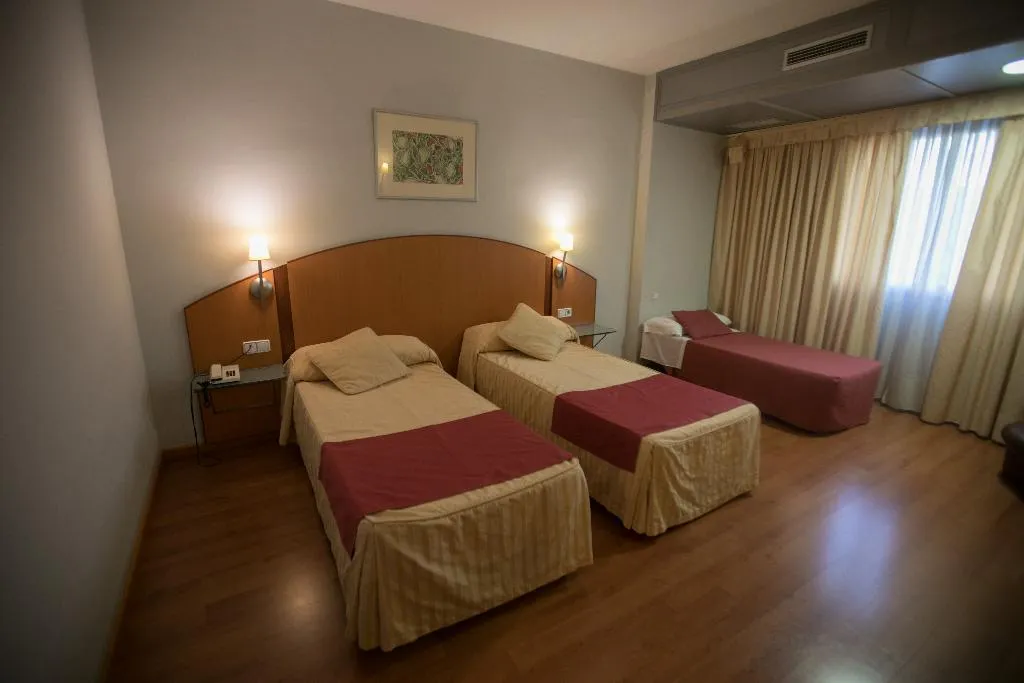 TRIPLE STANDARD Room, Hotel Reconquista, Costa Blanca