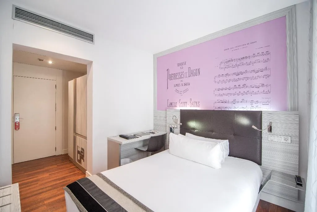 DOUBLE SINGLE USE STANDARD Room, Petit Palace Boquería Garden, Barcelona