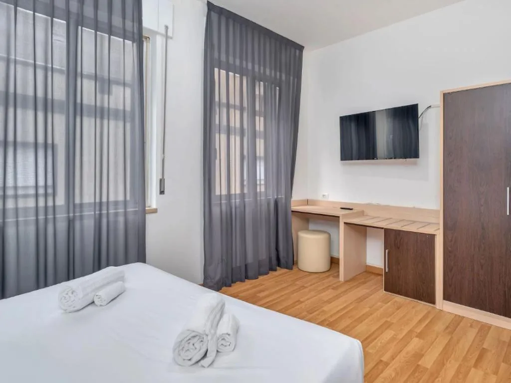 DOUBLE ECONOMY Room, B&B Hotel Milano Ornato, Milan