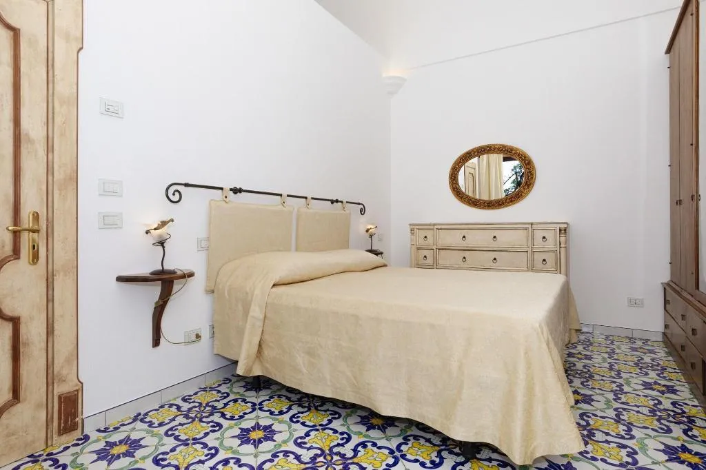 Room, Villa Principe Giovanni, Naples