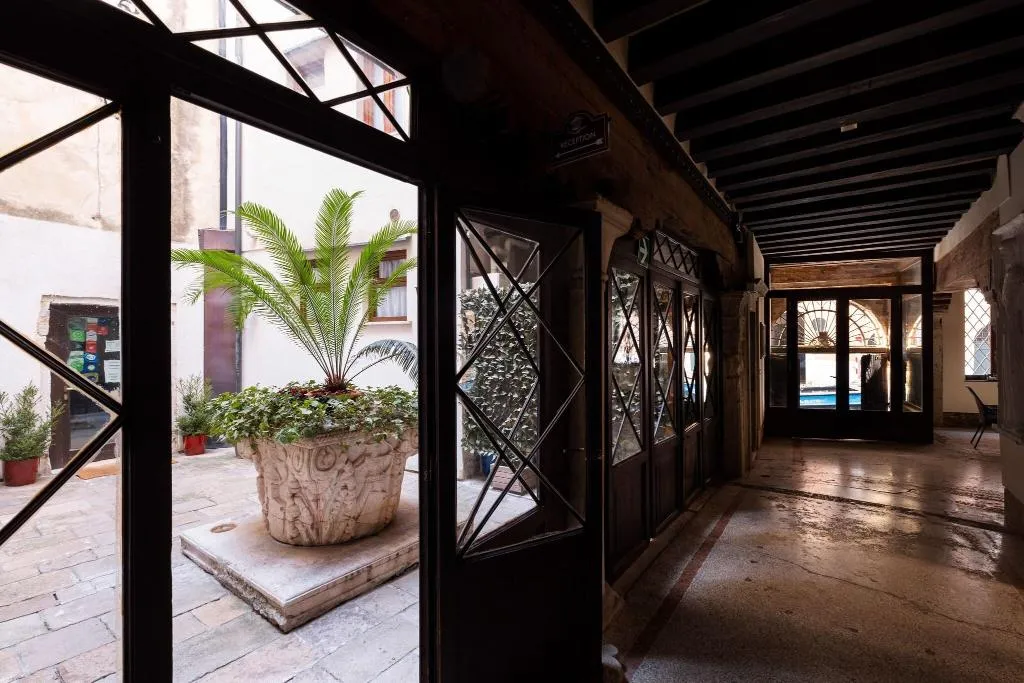 Lobby, Residence Ca' Foscolo, Venice