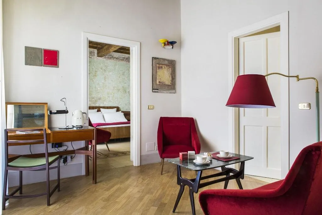 JUNIOR SUITE QUEEN SIZE BED Room, Hotel G-Rough, Rome