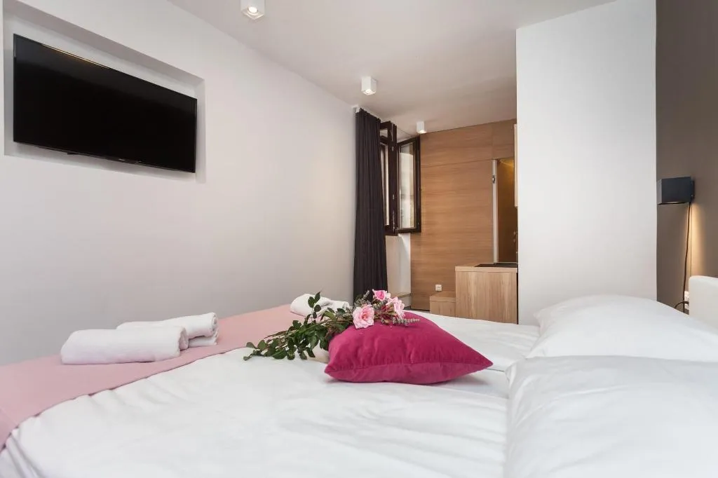 Room, Villa Castrum, Istria