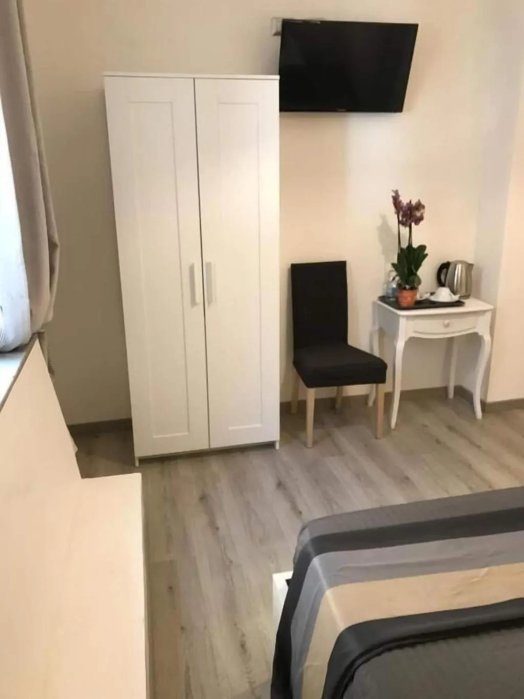 Room, Angolo Di Roma, Naples