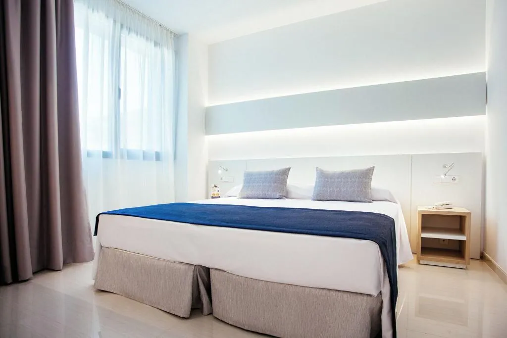 Room, Globales Acis & Galatea Hotel, Madrid
