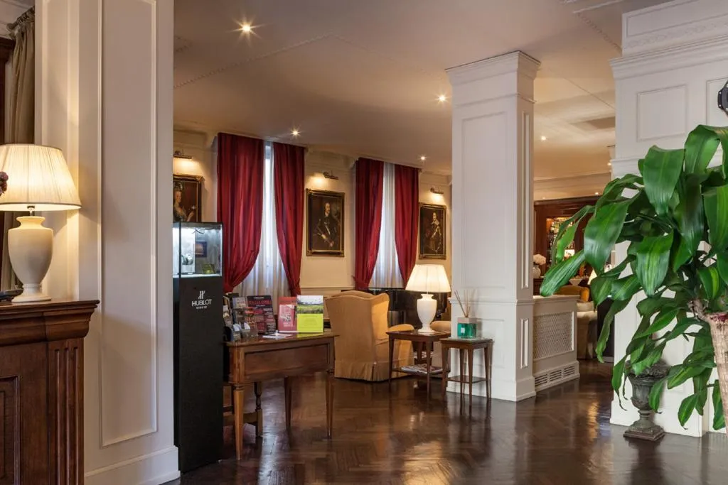Lobby, Executive, Florence