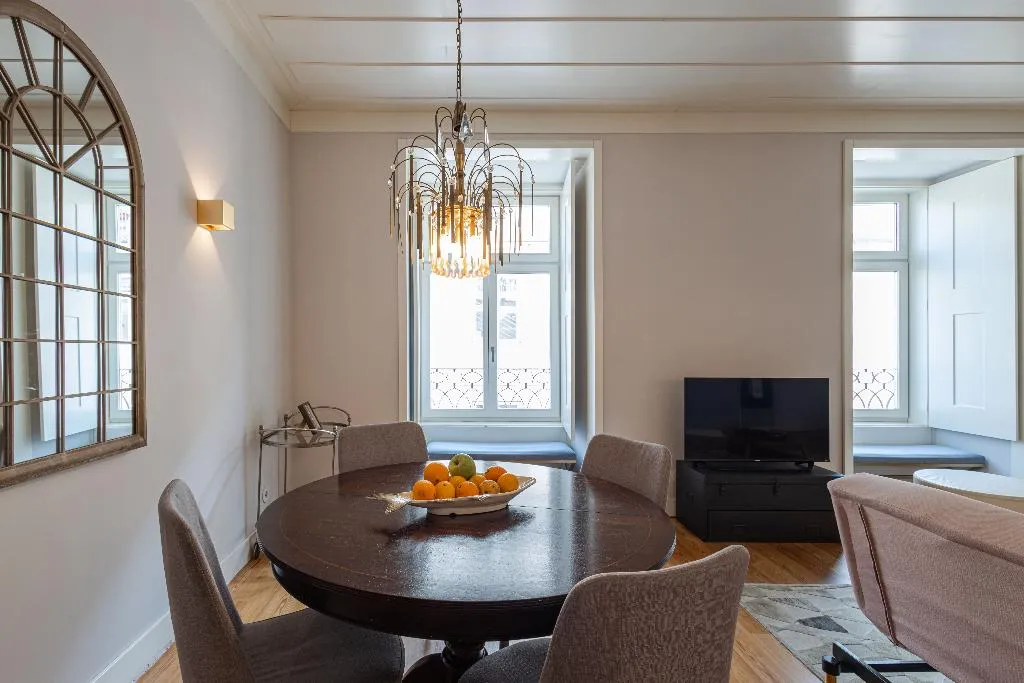 APARTMENT SUPERIOR TWO BEDROOMS Room, Almaria - Edificio Da Corte, Lisbon