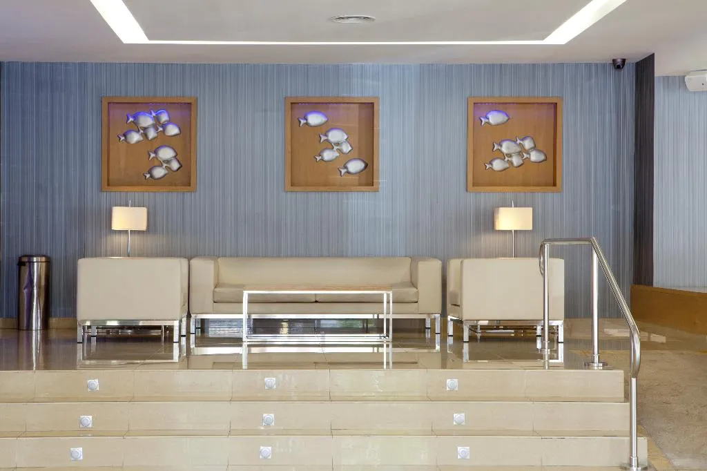 Lobby, Samos, Majorca
