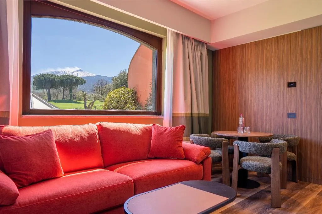 Room, Picciolo Etna Golf Resort & Spa, Curio Collection, Catania
