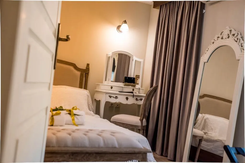 SUITE TWO BEDROOMS Room, Kyria Boutique House, Athens