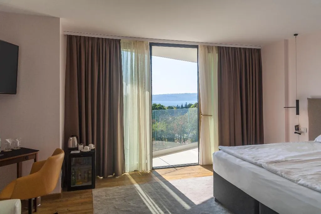 DOUBLE DELUXE Room, Amiral, Varna