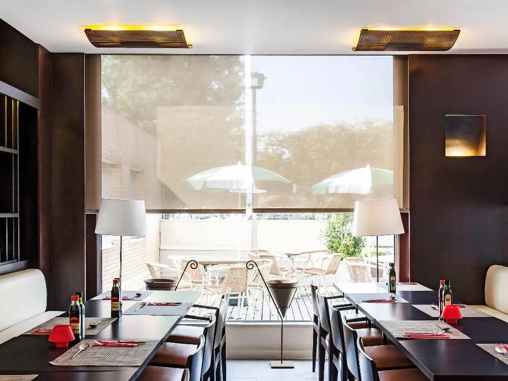 Restaurant, Ibis Barcelona Molins De Rei, Barcelona