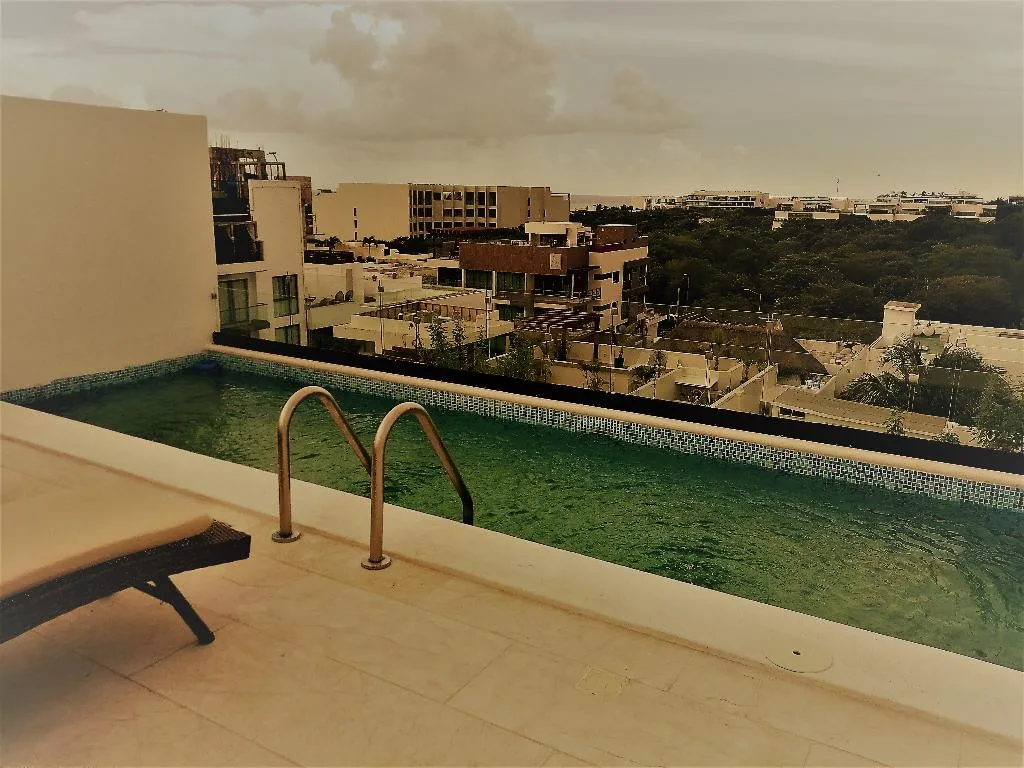 SUITE TWO BEDROOMS WITH PRIVATE POOL Room, The Shore At 46th, Playa Del Carmen