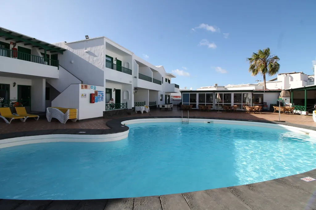 Pool, Elena Apartamentos, Lanzarote