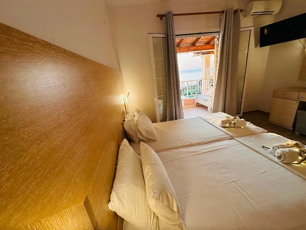 APARTMENT TWO BEDROOMS ONE BATHROOM Room, Nikos Apartments Corfu, Corfu
