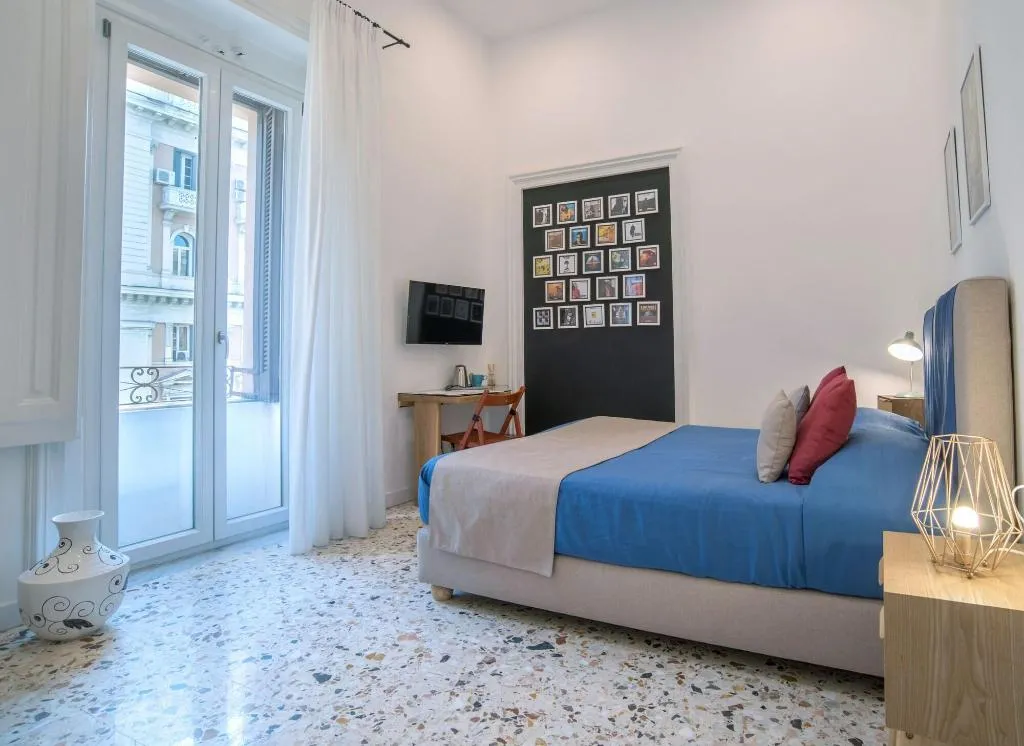 Room, Napoliamo Guest House, Naples
