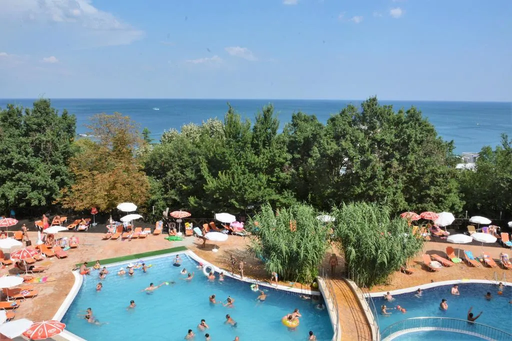 Pool, LTI Berlin Green Park, Varna