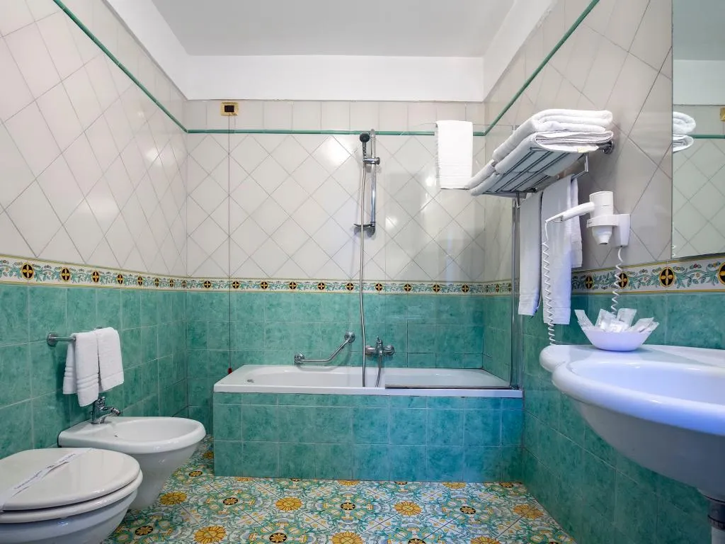TRIPLE STANDARD Room, La Panoramica Hotel, Naples