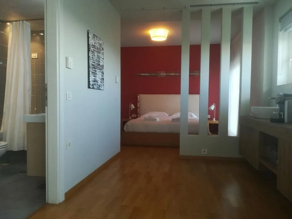 Room, Scale Suites, Athens
