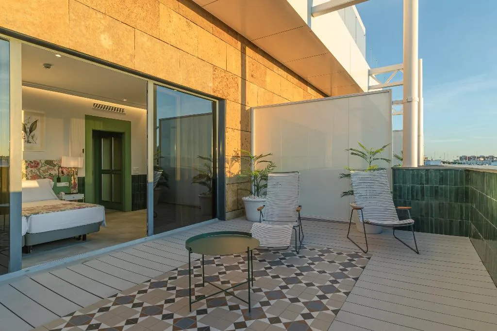 DOUBLE SINGLE USE SUPERIOR WITH TERRACE Room, Ribera de Triana Hotel, Seville