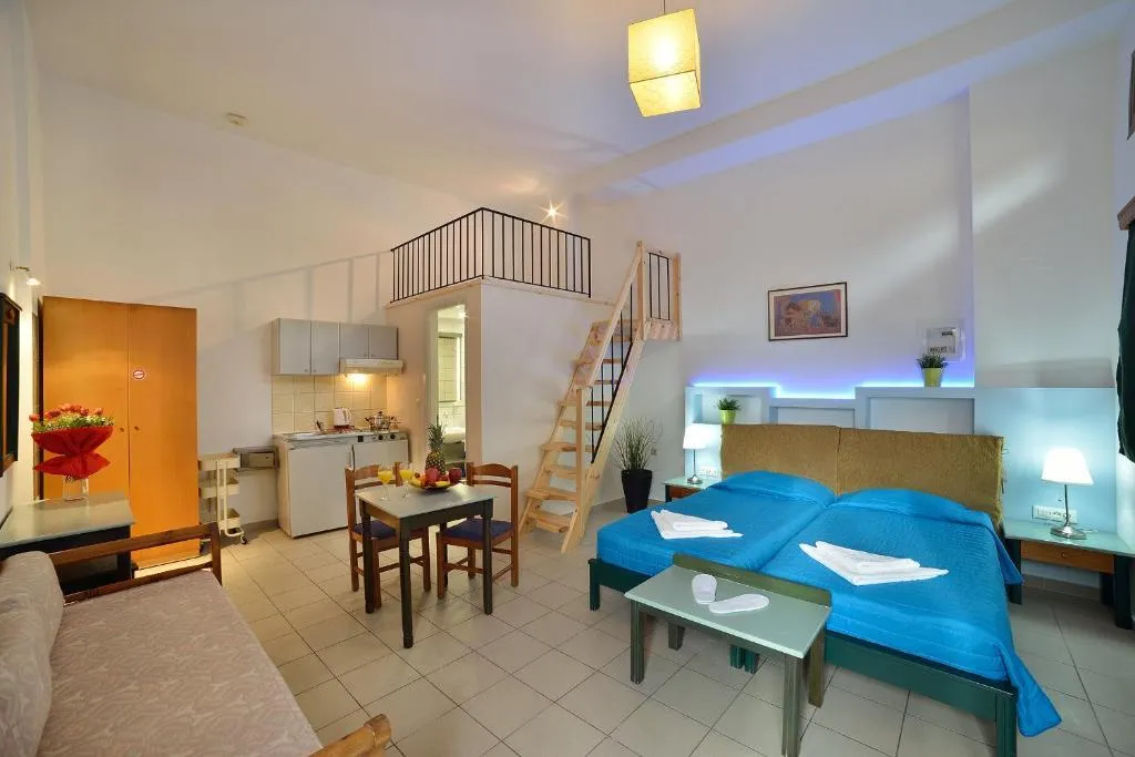 FAMILY ROOM basement Room, Mythos Platanias, Crete