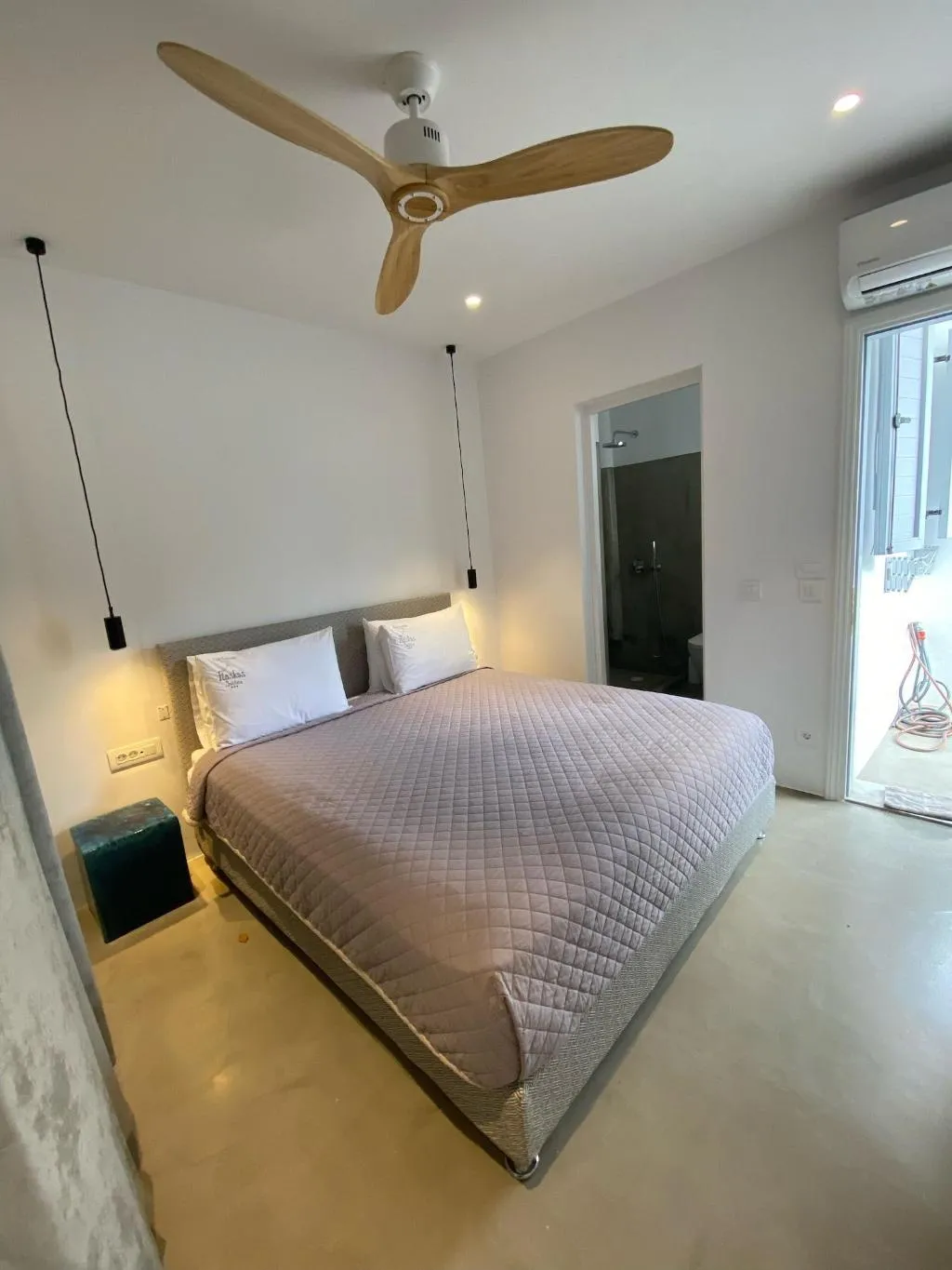 Room, Flaskos Suites, Mykonos