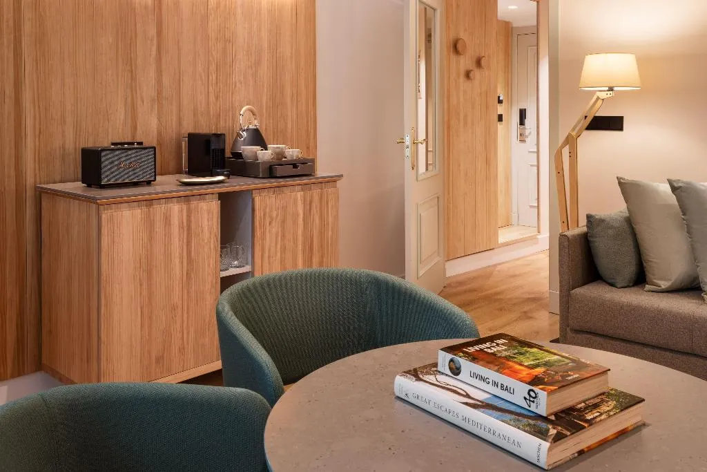 JUNIOR SUITE STANDARD Room, Melia Barajas, Madrid