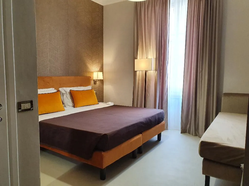 DOUBLE SUPERIOR Room, Maxim Axial, Florence