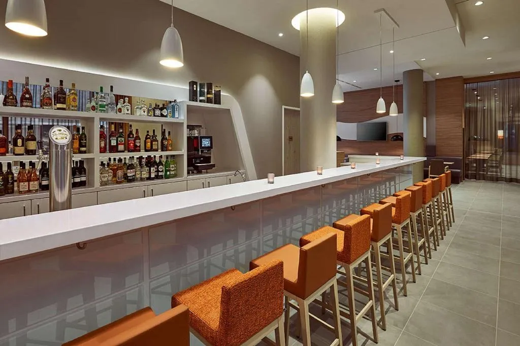 Restaurant, Hampton by Hilton Berlin City Alexanderplatz, Berlin
