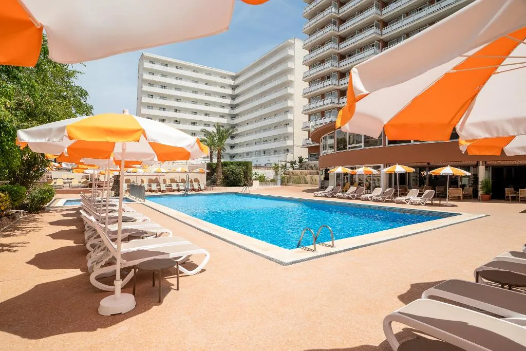 Pool, tent Arenal, Majorca