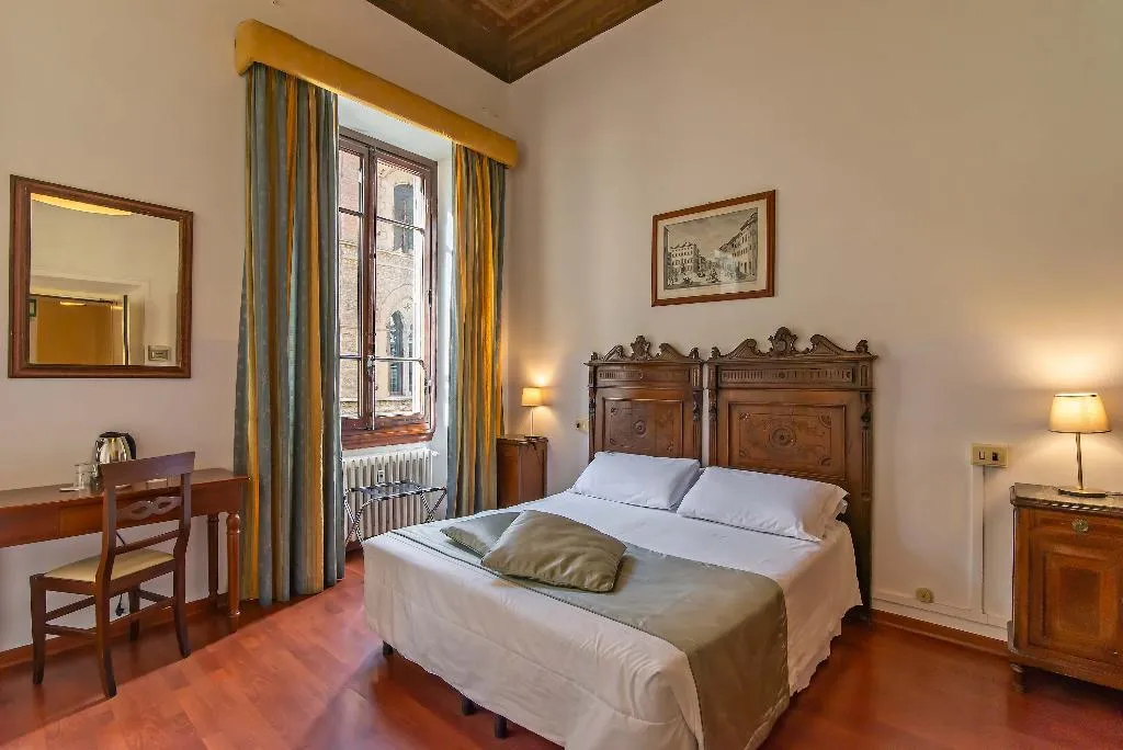 QUADRUPLE STANDARD Room, Cimabue, Florence