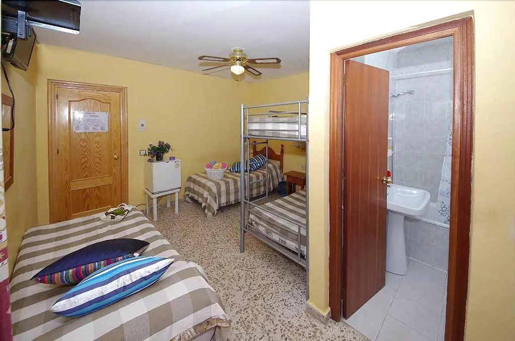 Room, Hostal Azahara Nerja, Costa Del Sol