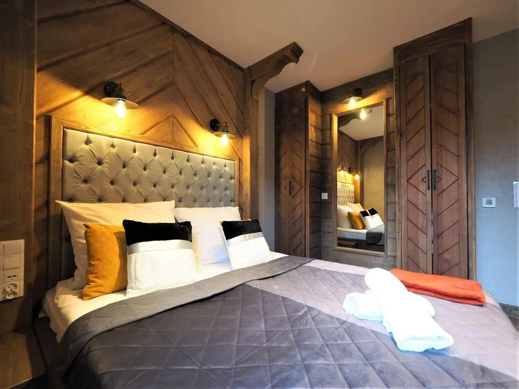 Room, ApartHotel Giewont, Krakow