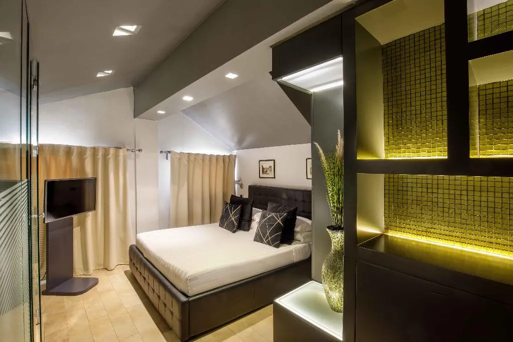 DOUBLE SUPERIOR Room, Condotti Boutique Hotel, Rome