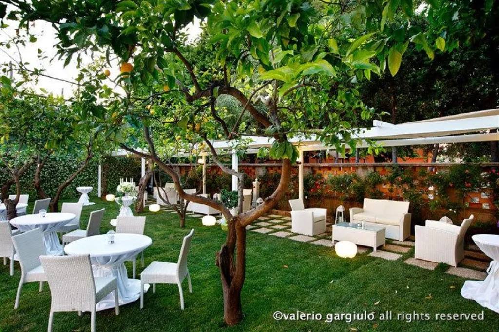 General view, Capri Hotel, Naples