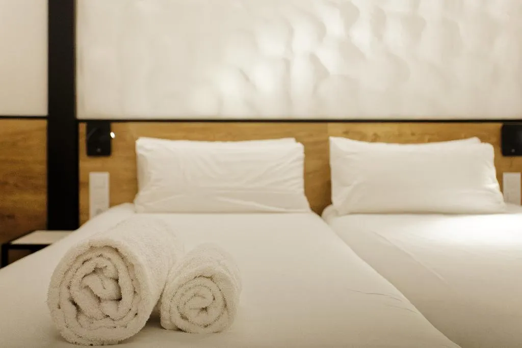 QUADRUPLE ECONOMY Room, Green House Hotel, Barcelona